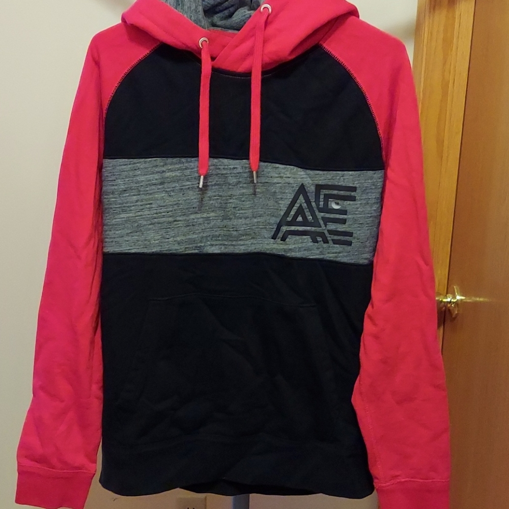 American Eagle Sweatshirt from nonsmoking and pet free home. Good condition.